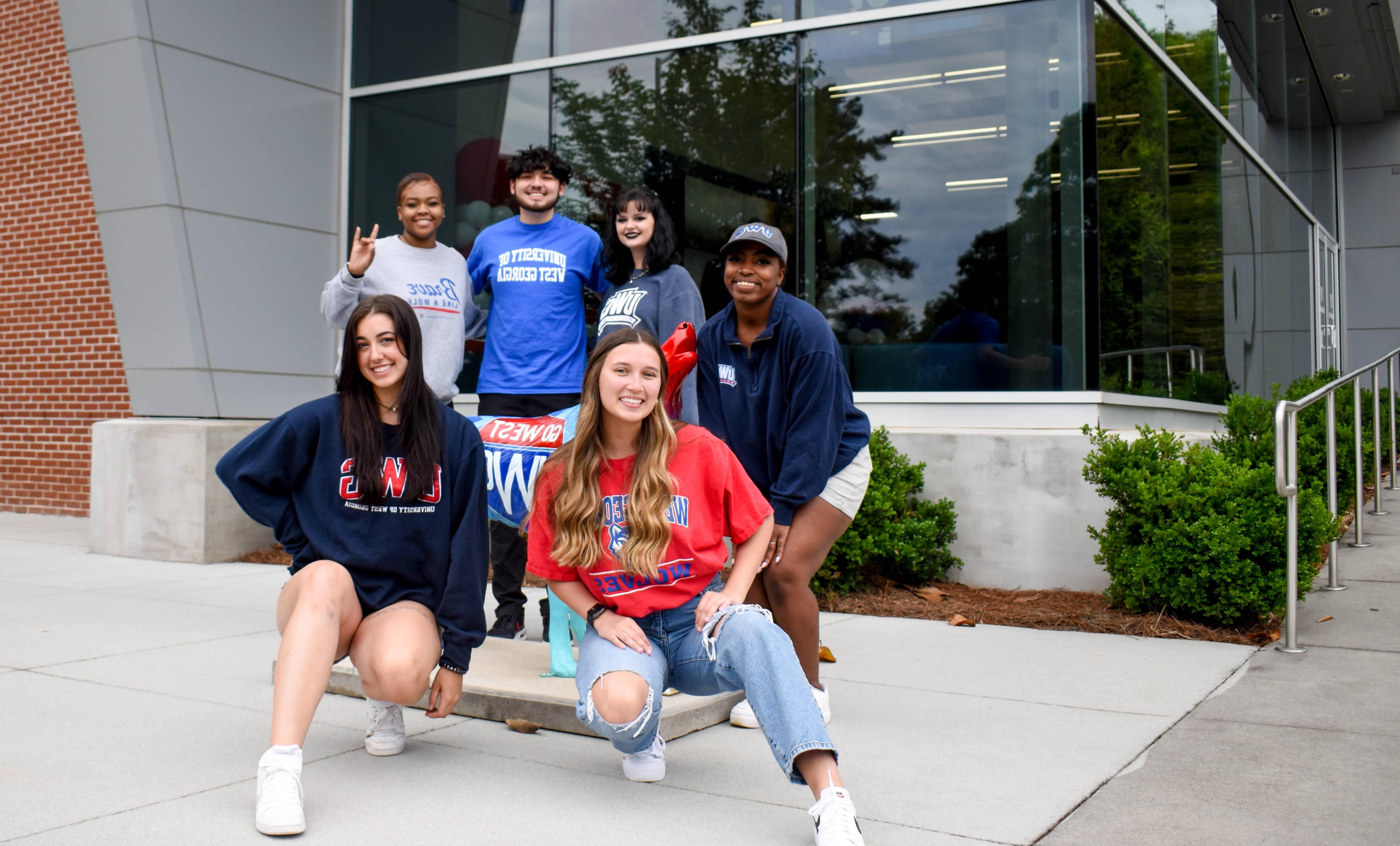 Students at Admissions Building